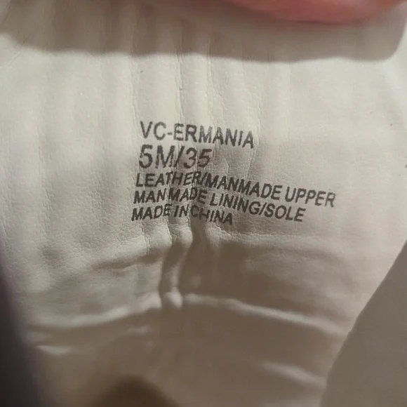 NWOT Vince Camuto Women's Ermania Combat Block Heel Platform Boots - Size 5 - Picture 8 of 8